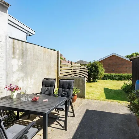 2 Bedroom Beautiful In *