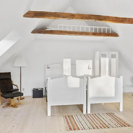 2 Bedroom Awesome In Semesterbostad Rudkøbing