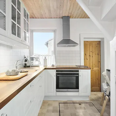 Semesterbostad 2 Bedroom Awesome In Rudkøbing